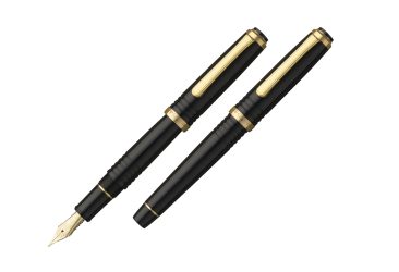 「#3776センチュリー」誕生から10周年を記念して特別限定モデルを発売。